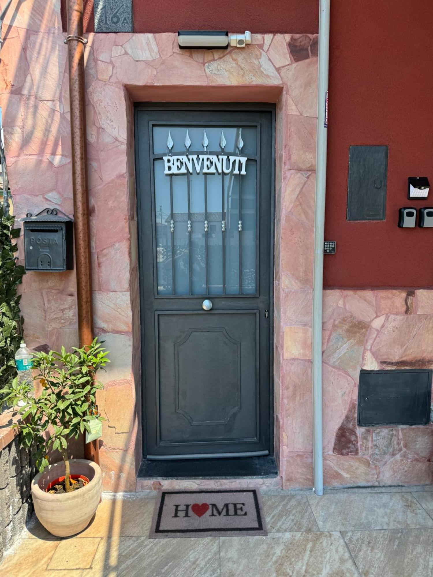 카타니아 Casa La Vigna B&B 외부 사진